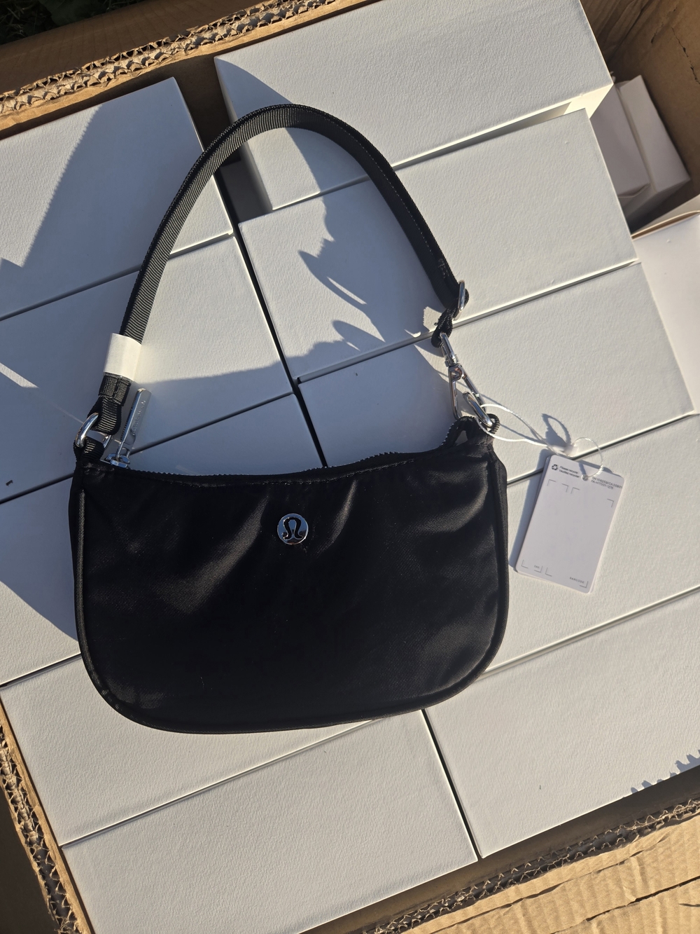 Lululemon City Essentials Mini Shoulder Bag 1L